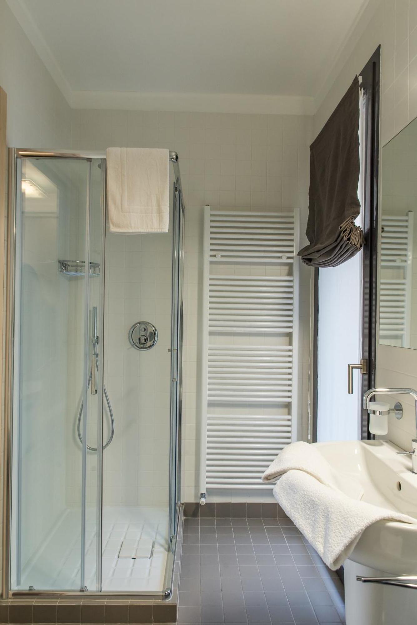 ヴァレンナResidenza Luiginaアパートメント 部屋 写真